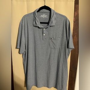 Vineyard Vines Polo shirt very good condition